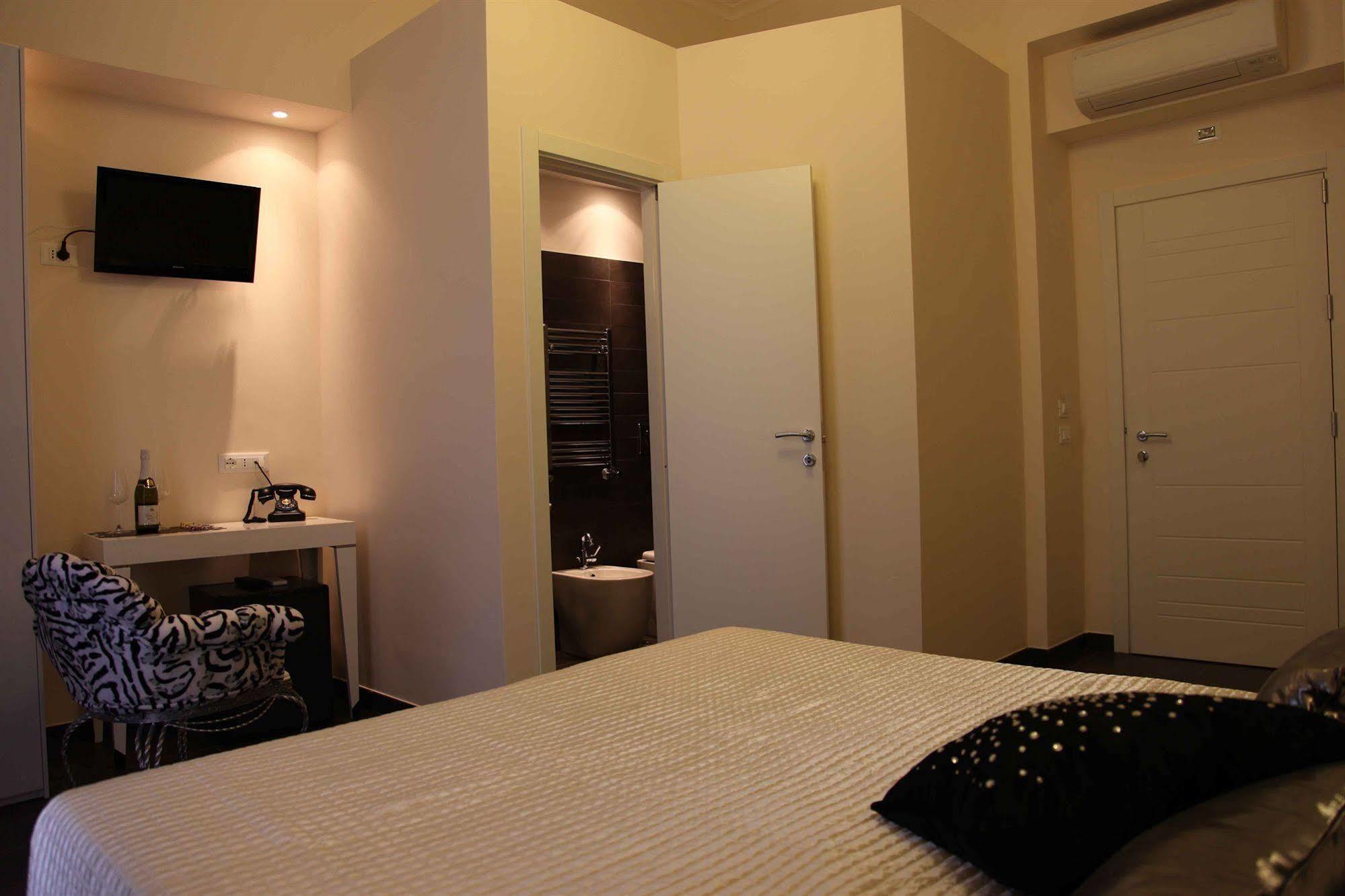 Deko Rome Bed & Breakfast Exterior photo